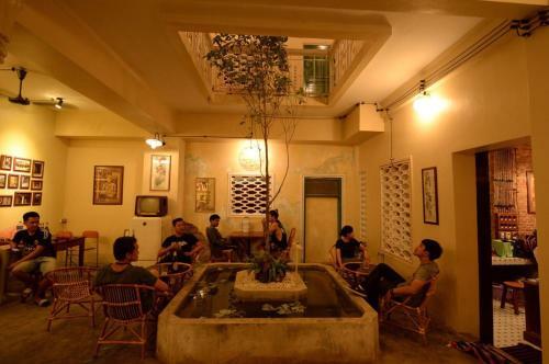 Albergue Savan Cafe