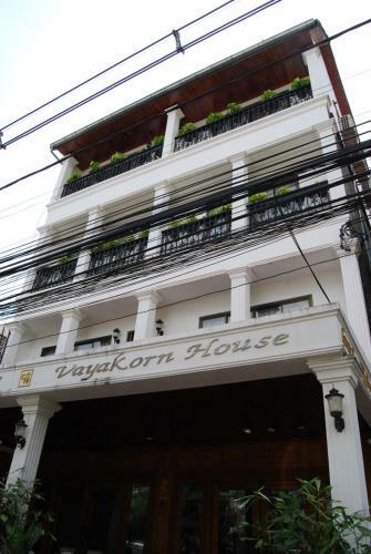 Hostal Vayakorn House
