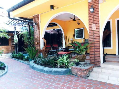Dorkket Homestay