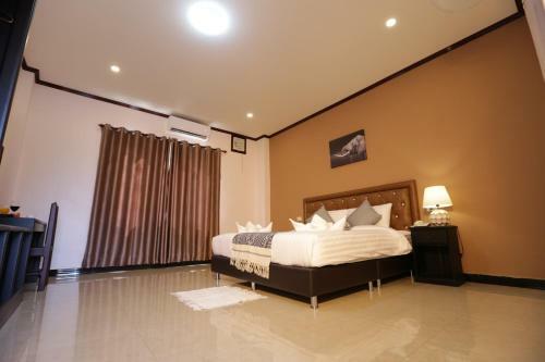 Khounmixay Hotel