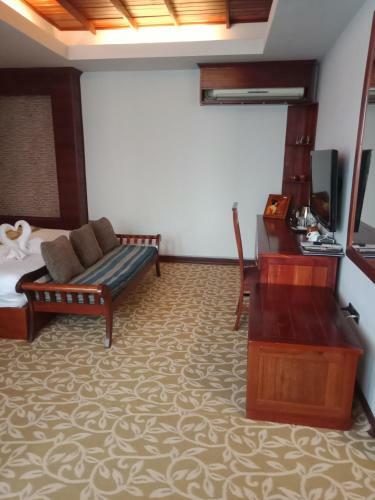 Charming Lao Hotel