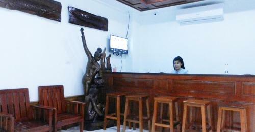 Nuttyphoy Hotel
