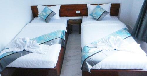 Nuttyphoy Hotel