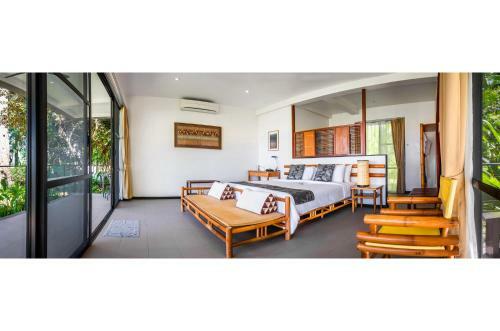 Hotel The River Resort