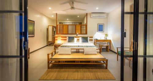 Hotel The River Resort