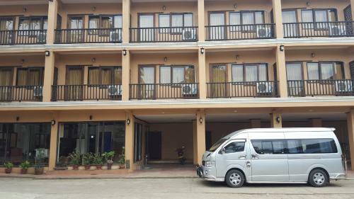 Hotel Riverside Huayxay