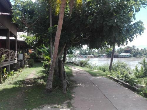 Hostal River Garden Guesthouse