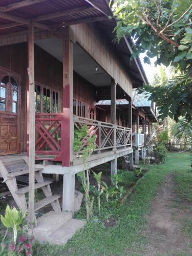 Hostal River Garden Guesthouse