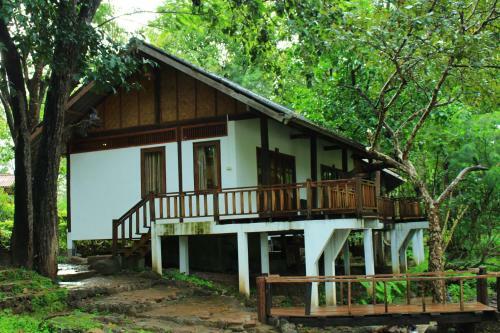 Tadlo Lodge