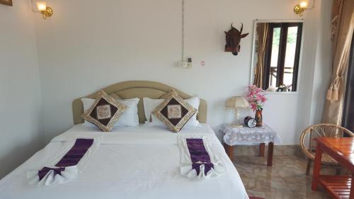 Houayxai Riverside Hotel (phonevichit Guesthouse)