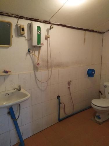 Houayxai Riverside Hotel (phonevichit Guesthouse)
