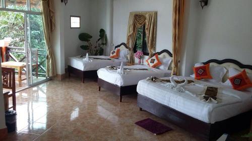 Houayxai Riverside Hotel (phonevichit Guesthouse)