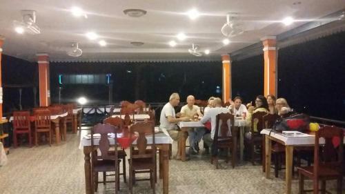 Houayxai Riverside Hotel (phonevichit Guesthouse)