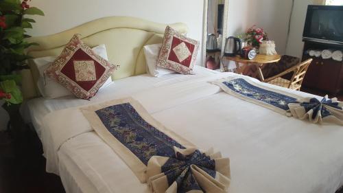 Houayxai Riverside Hotel (phonevichit Guesthouse)