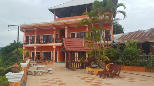 Houayxai Riverside Hotel (phonevichit Guesthouse)