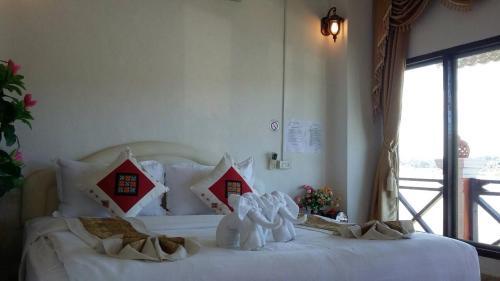 Houayxai Riverside Hotel (phonevichit Guesthouse)