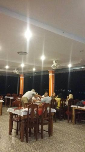 Houayxai Riverside Hotel (phonevichit Guesthouse)