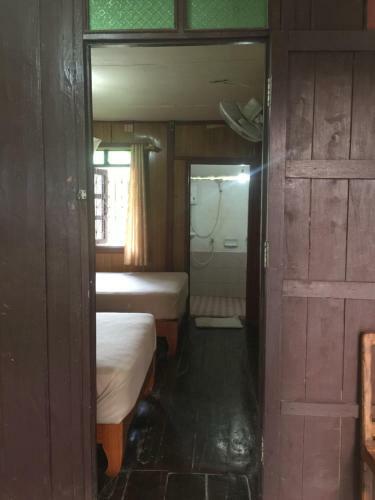 Hostal Dalom Guesthouse