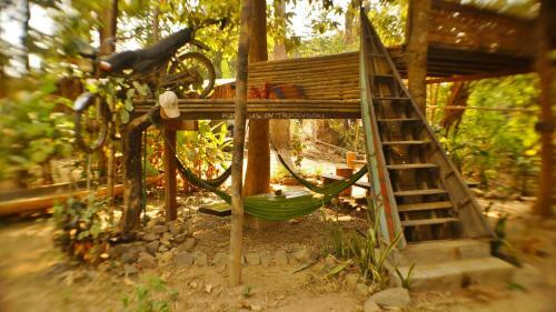 Rudi Mental Holiday Lodge