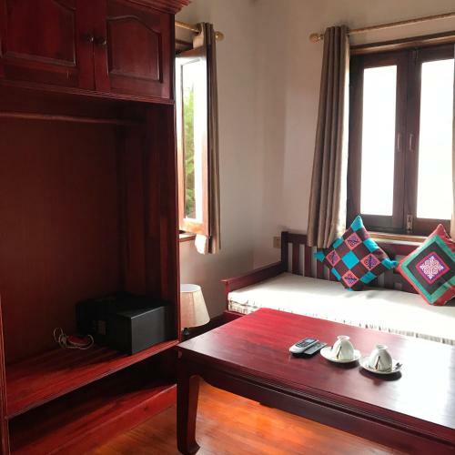 Wisdom Mystery Hotel