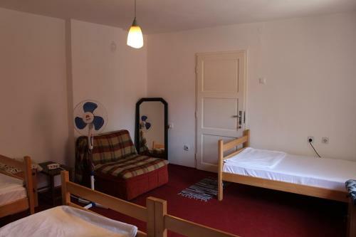 Hostel Bushati