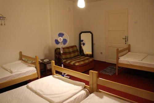 Hostel Bushati