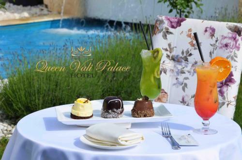 Hotel Queen Vali Palace