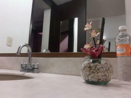 Hotel Raldos Inn