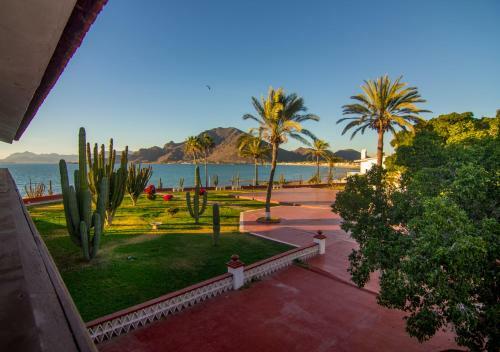 Hotel Playa De Cortes