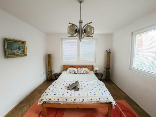 Sarac Hostel