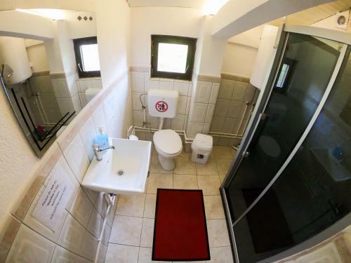 Sarac Hostel