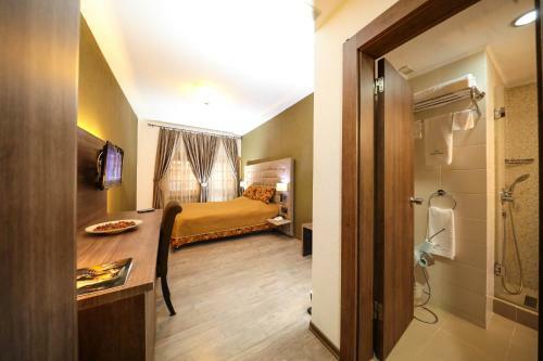 Hotel �arshia E Jupave