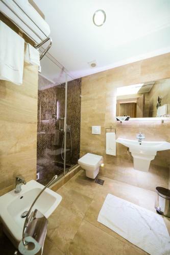 Hotel �arshia E Jupave
