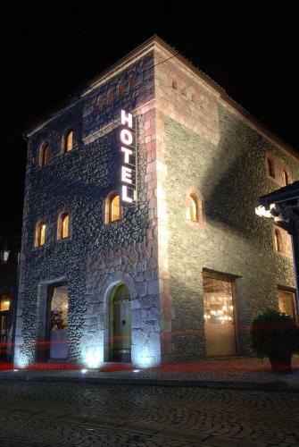 Hotel �arshia E Jupave