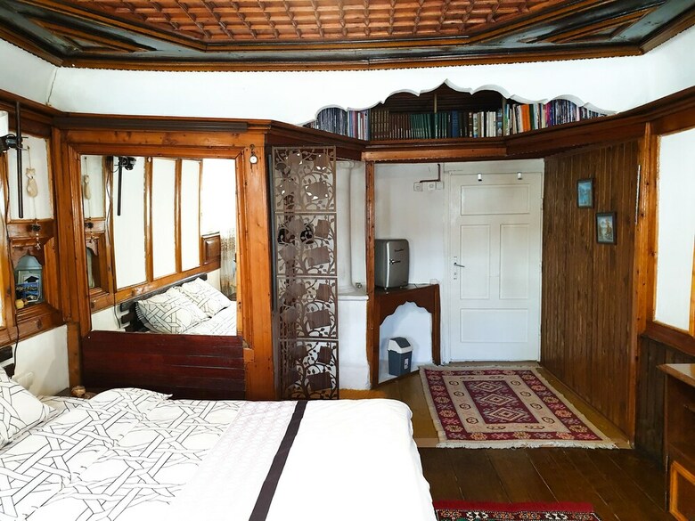 Hostal Kulla Dula Guesthouse