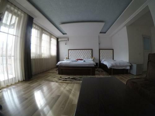 Hotel Venisi