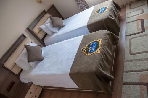 Abi Hotel