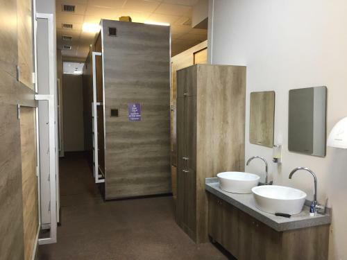 Albergue Capsule Hotel