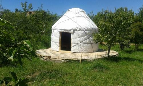 Bel-zhan Yurt Lodge