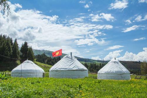 Albergue Jyrgalan Yurt Lodge