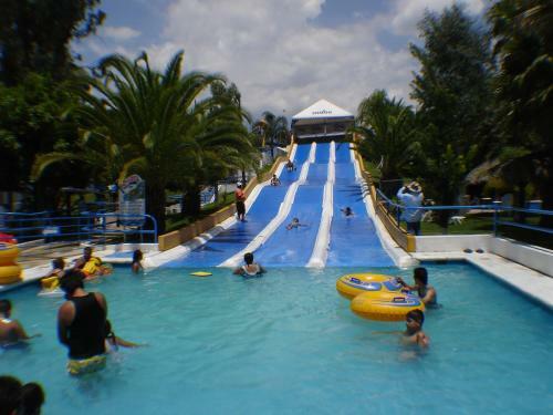 Hotel Splash Inn