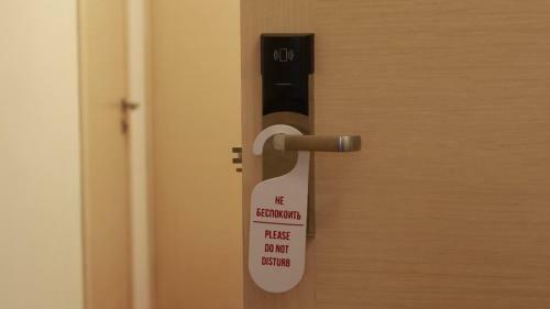 White Hotel & Hostel