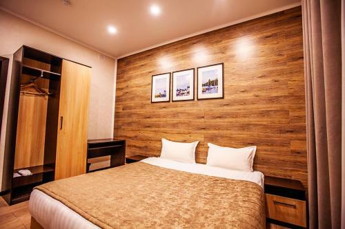 Lumarc Hotel