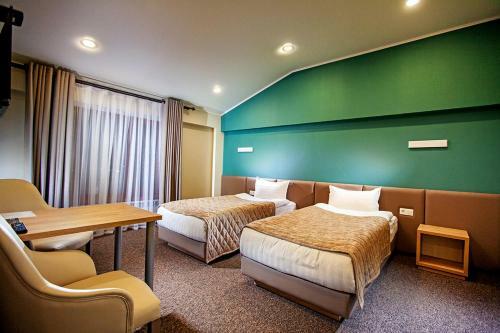 Lumarc Hotel