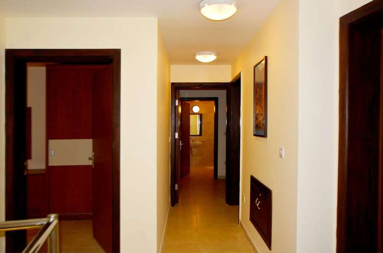 Public Security Hotel & Chalets