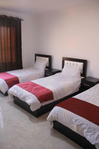 Weekend Hotel