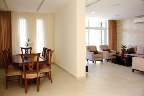 Villa Bouga Compound