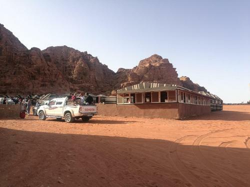Hotel Desert Moon Camp