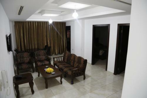 Evana Apartments
