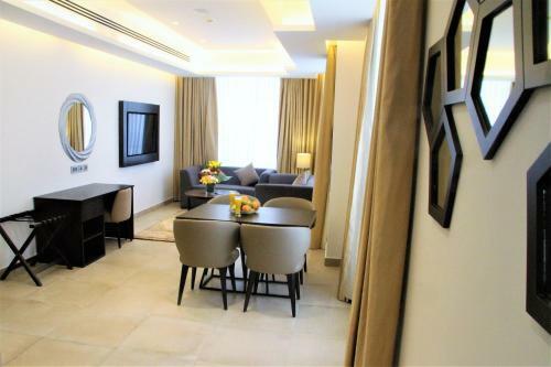 Aparthotel Downtown Hotel